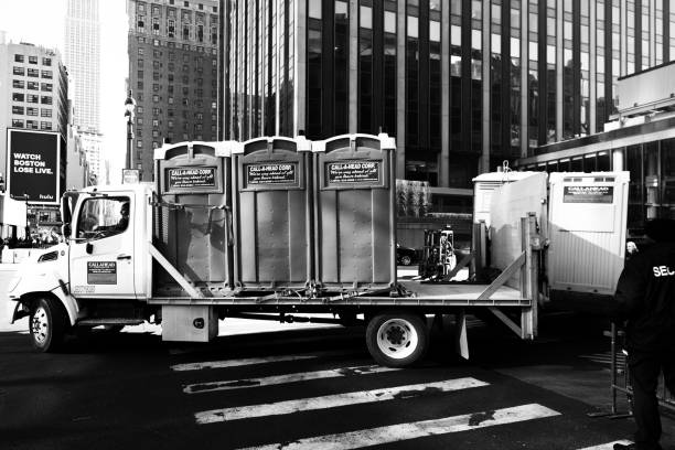 Best Porta potty rental for outdoor events  in Elmore, OH